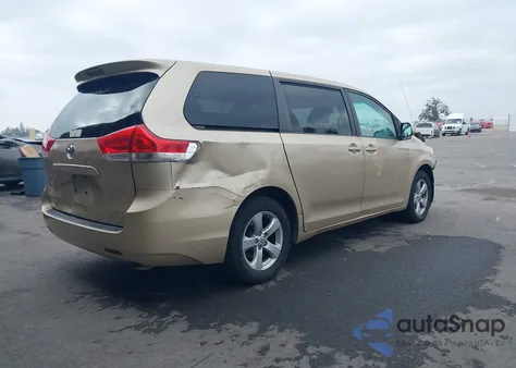 2011 Toyota Sienna Le z USA, uszkodzony, nr VIN 5TDKA3DC4BS005116